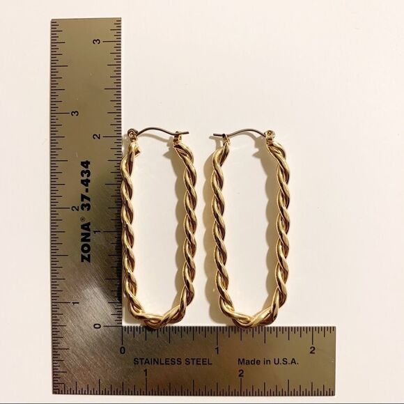 Gold Oblong Oval Twisted Hoop Earrings - Picture 4 of 6